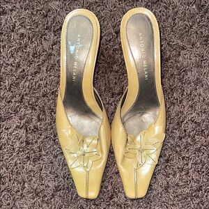 ANTONIO MELANI Tan Kitten Heel Mules